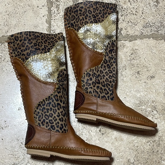 KMB ANTHROPOLOGY LEATHER BOOTS SIZE 7 In EXCELLENT SHAPE - Picture 5 of 9